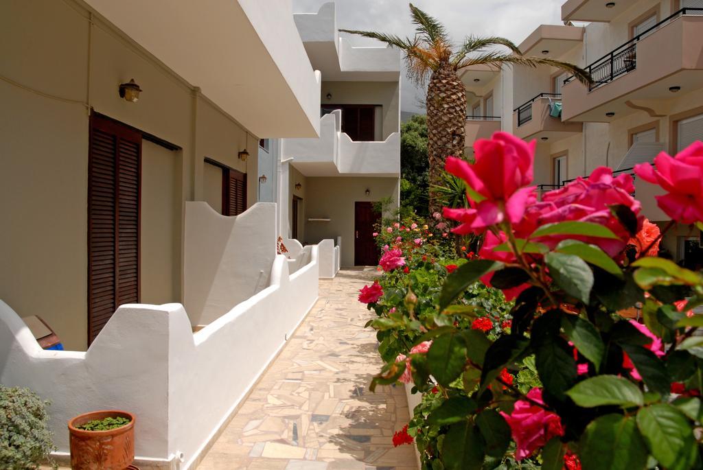 Pension Kyriakos Плакиас Экстерьер фото