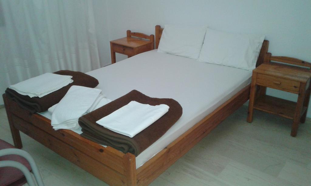 Pension Kyriakos Плакиас Экстерьер фото