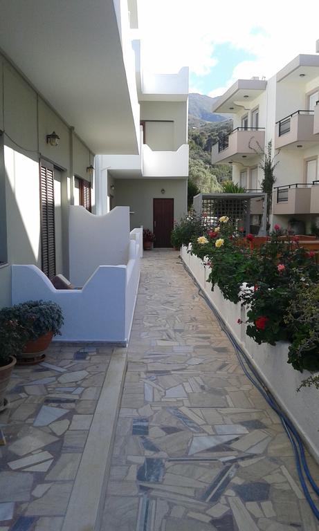 Pension Kyriakos Плакиас Экстерьер фото