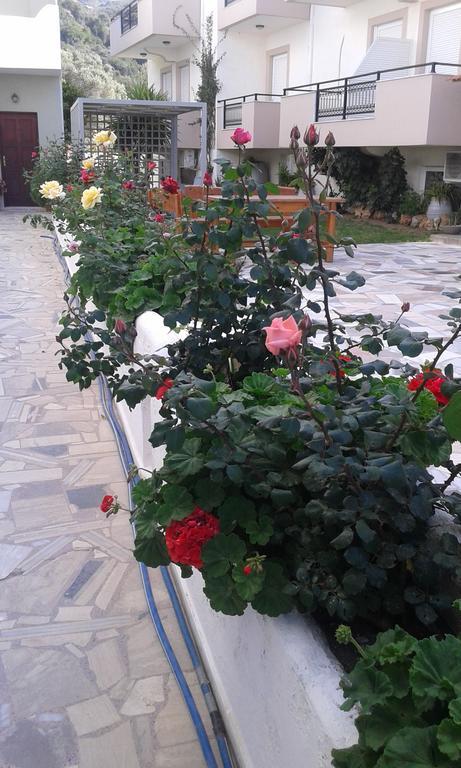 Pension Kyriakos Плакиас Экстерьер фото